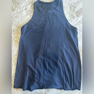 Lululemon size 4 navy split back tank